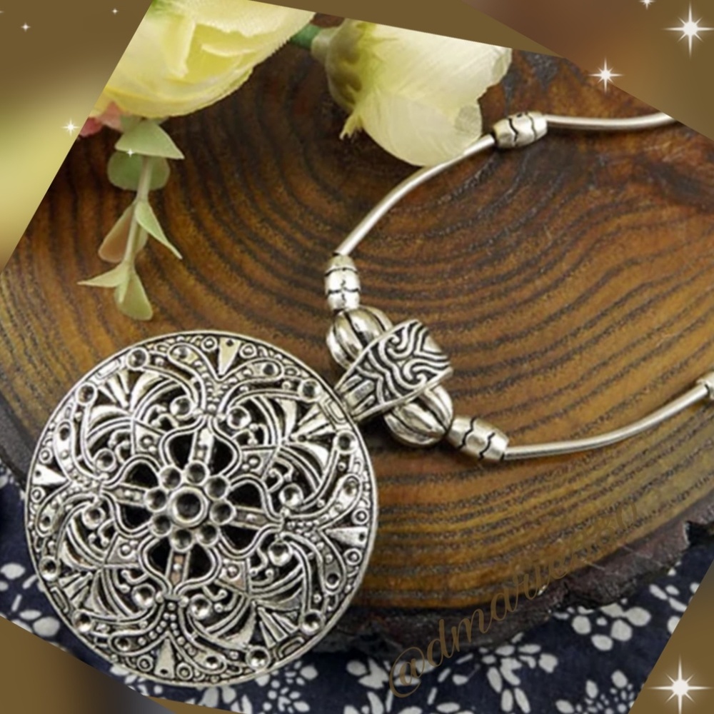 🆕️ Bohemian Antique Silver Pendant Necklace